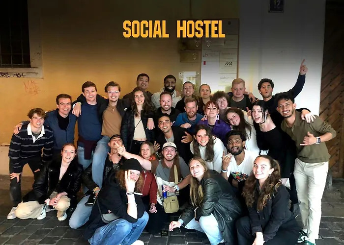 Hostel Onefam Miru Praga